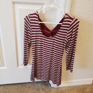 Cute striped long sleeved top.
